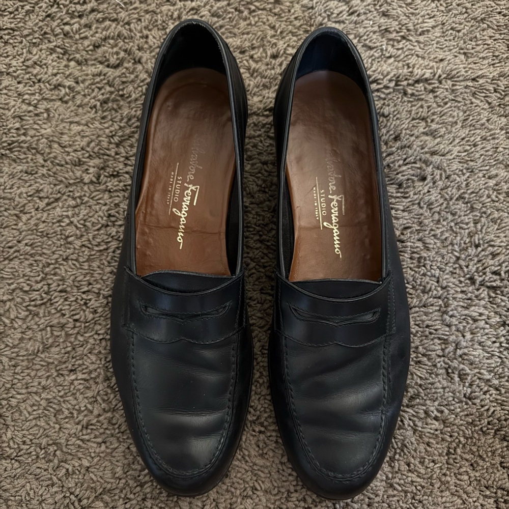 Salvatore Ferragamo Penny Dress Loafer, Size 10 - Black - Picture 3 of 10
